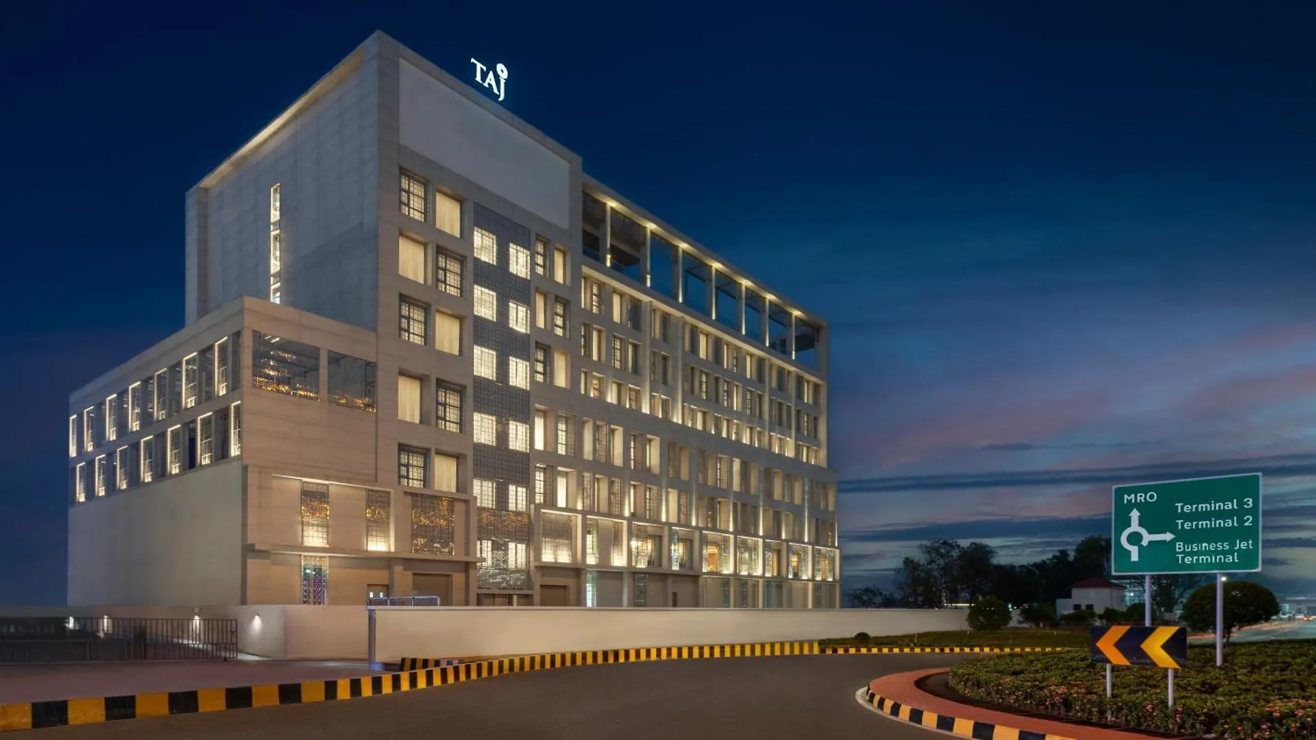 Отель Taj Cochin International Airport, Kerala Коччи