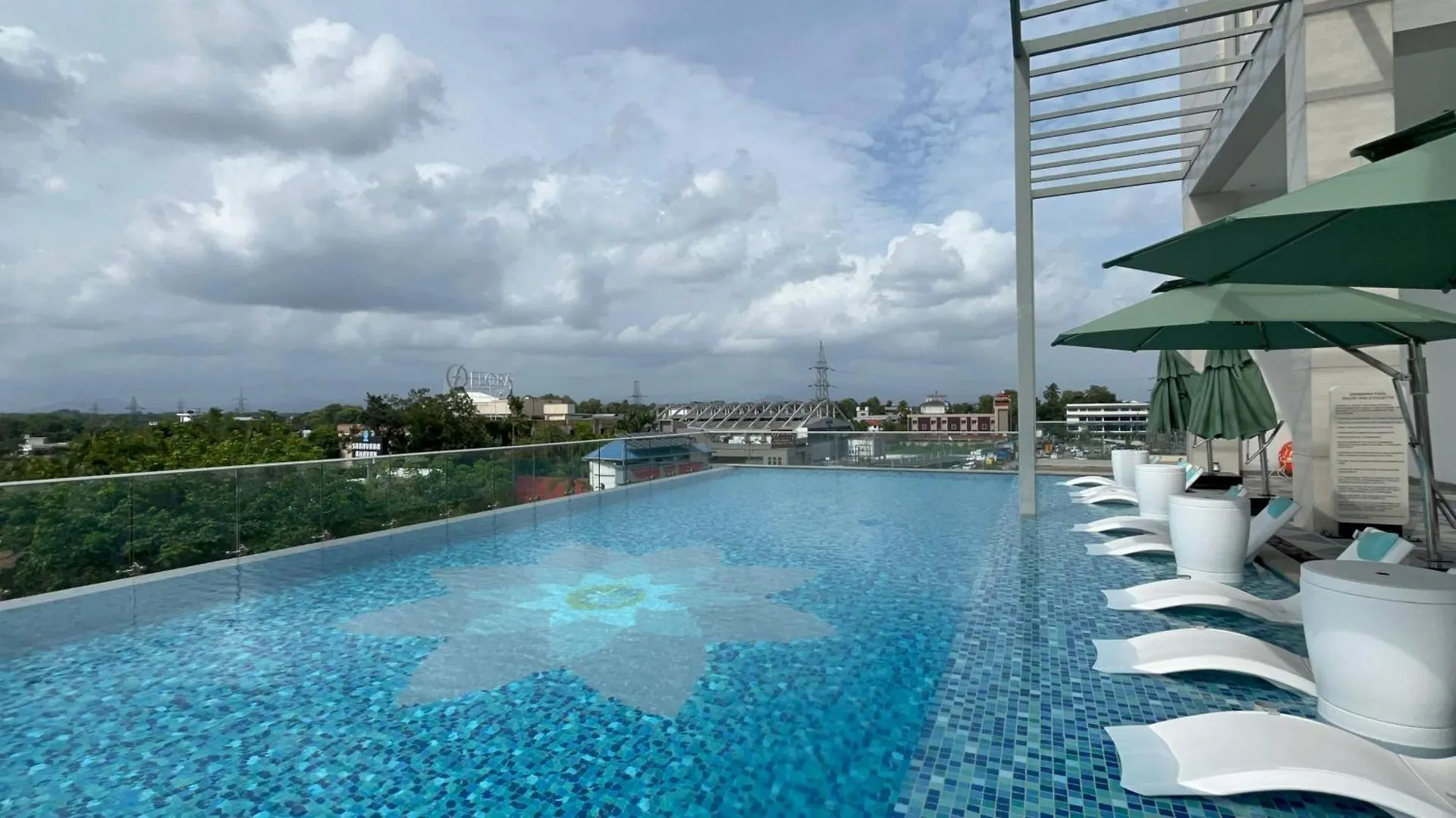 Taj Cochin International Airport, Kerala Hotel Kochi